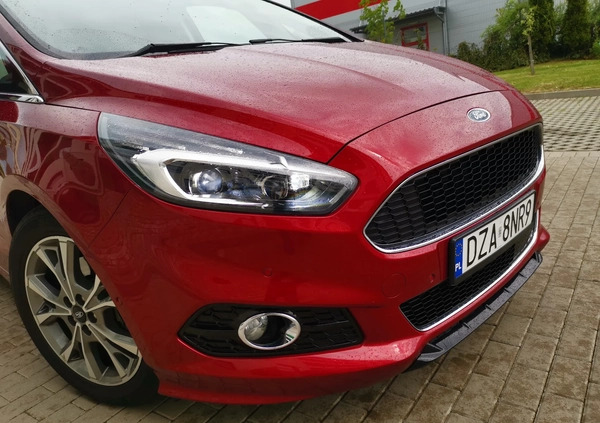 Ford S-Max cena 85900 przebieg: 199000, rok produkcji 2016 z Olsztyn małe 704